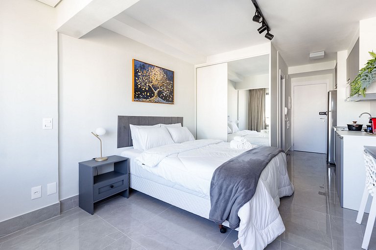 Apto completo em Moema c/ cama queen e WI-FI