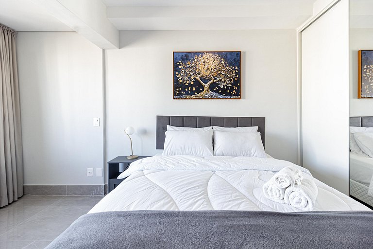 Apto completo em Moema c/ cama queen e WI-FI