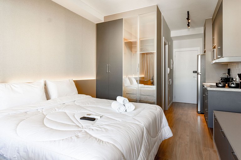 Apt superior c/ cama queen e WI-FI em Moema