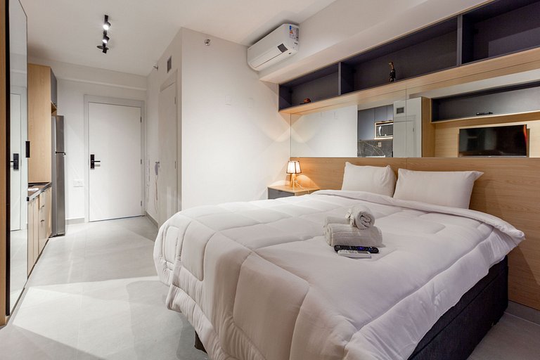 Apto completo c/ cama queen próximo da Paulista