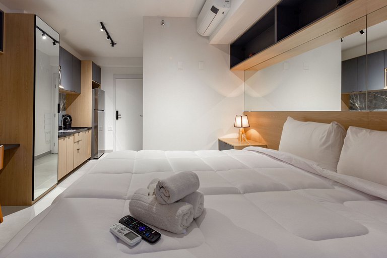 Apto completo c/ cama queen próximo da Paulista