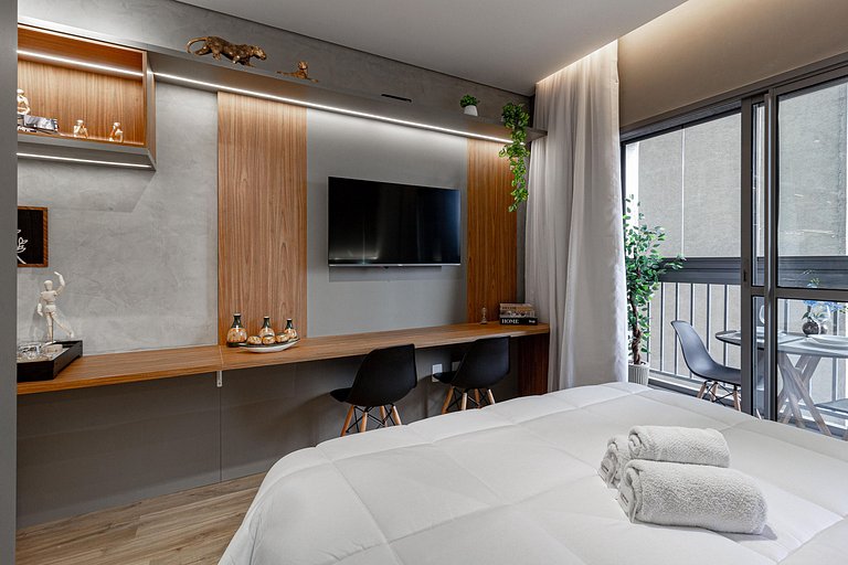 Apto charmoso e completo c/ cama queen e WI-FI