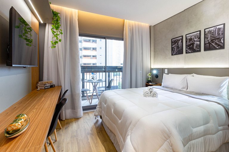 Apto charmoso e completo c/ cama queen e WI-FI