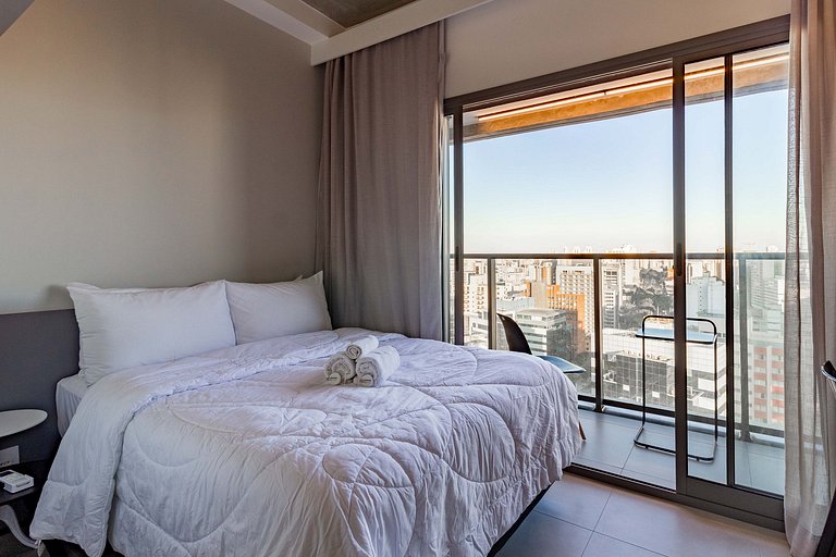 Apt completo com linda vista próximo da Paulista