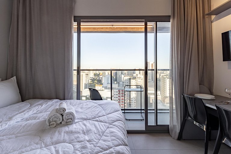 Apt completo com linda vista próximo da Paulista