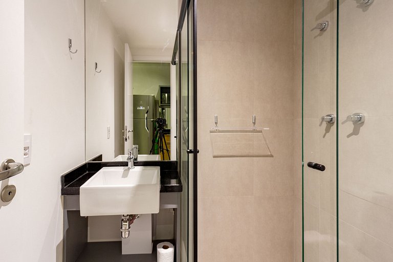 Encanto e conforto: Apto completo c/ linda vista