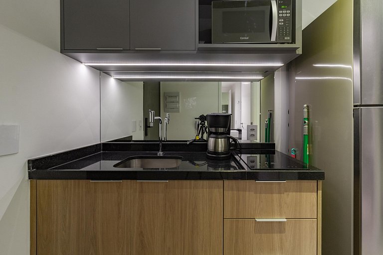 Encanto e conforto: Apto completo c/ linda vista