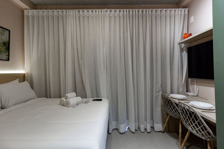 Encanto e luxo: Apt c/ varanda próximo da Paulista