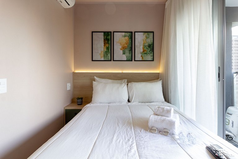 Encanto e luxo: Apt c/ varanda próximo da Paulista