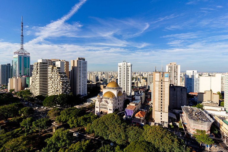 Apto completo c/ varanda próximo da Av Paulista
