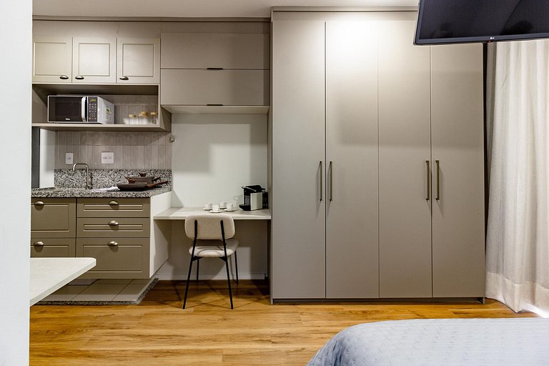Aconchego e conforto: Apt c/ varanda em Pinheiros