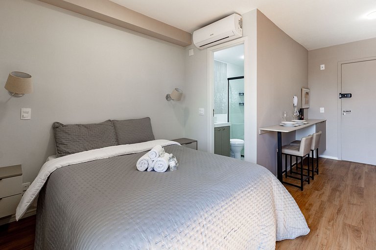 Aconchego e conforto: Apt c/ varanda em Pinheiros