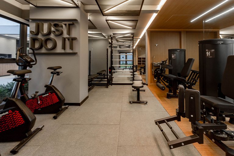 Encanto e charme | Apto completo c/ varanda