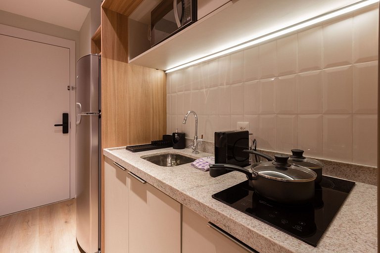 Elegância e conforto: Apt c/ cama queen em Moema