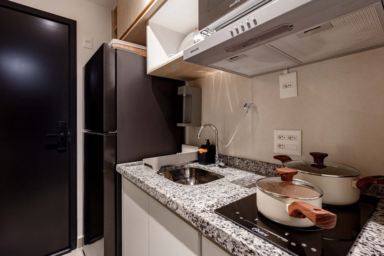 Conforto e charme: Apt em Moema c/ varanda
