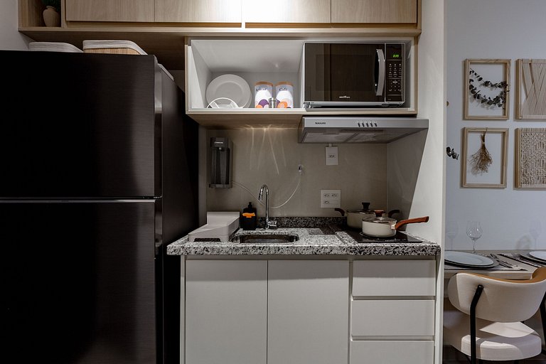 Conforto e charme: Apt em Moema c/ varanda