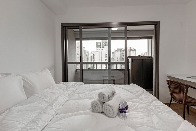 Conforto: Apto c/ cama queen em Moema