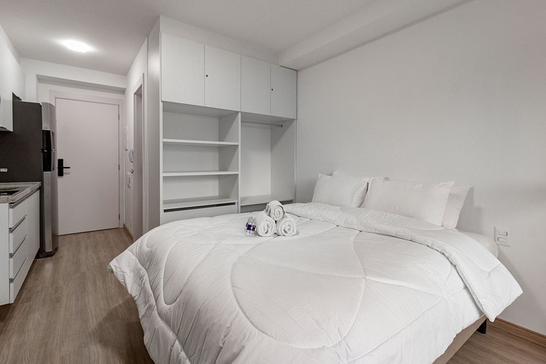 Conforto: Apto c/ cama queen em Moema