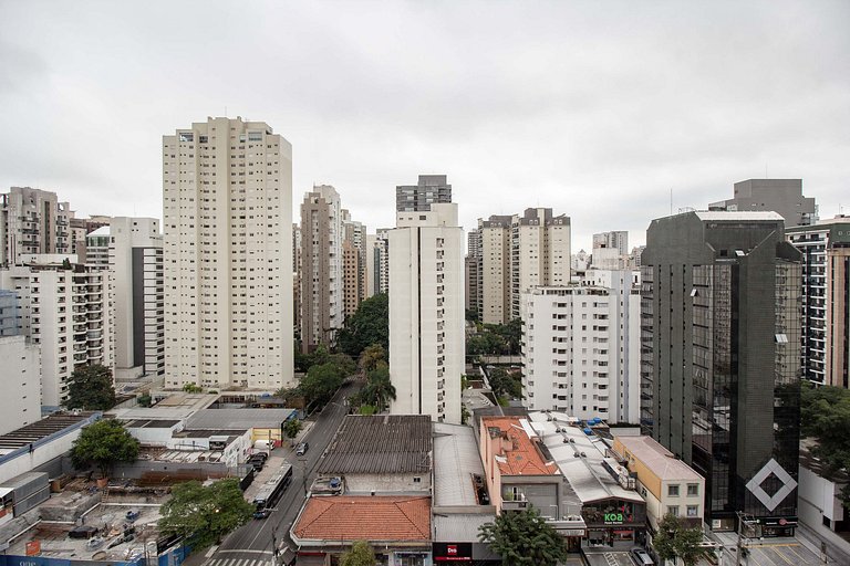 Conforto: Apto c/ cama queen em Moema