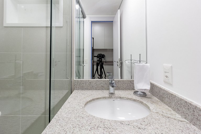 Conforto: Apto c/ cama queen em Moema