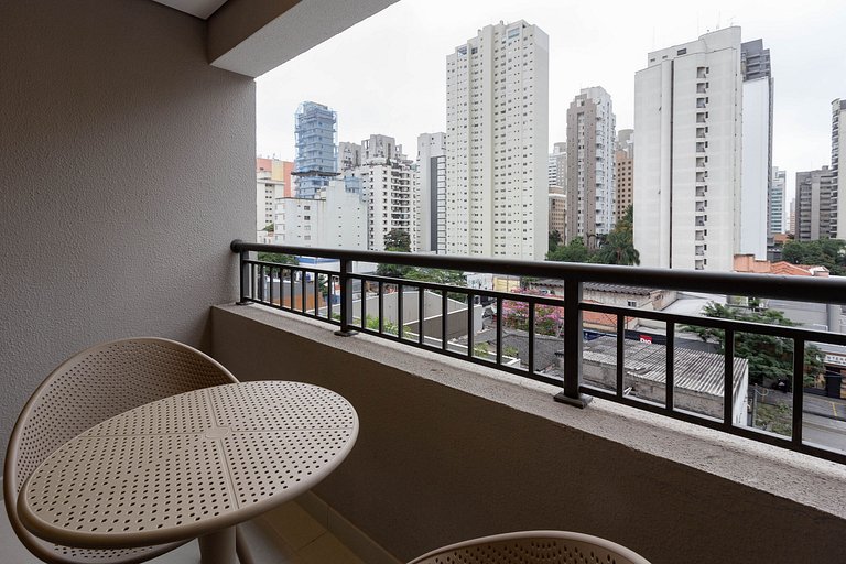 Charme e conforto: Apto c/ cama queen em Moema