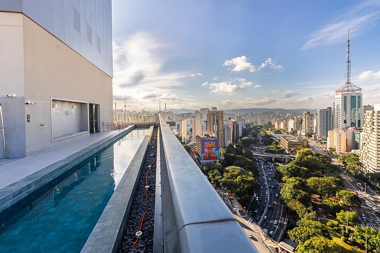 Aptosuperior com varanda próximo da Paulista