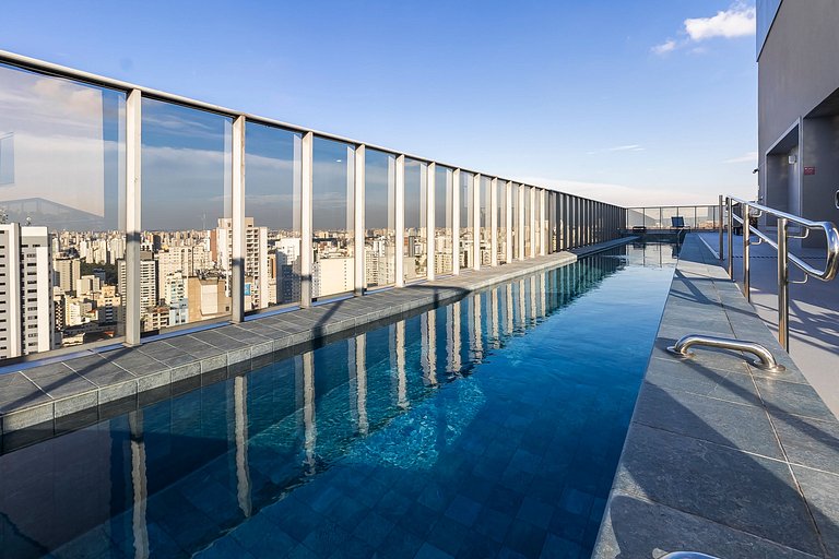 Apt completo com linda vista próximo da Paulista