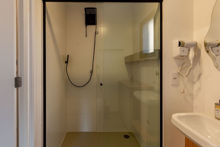 Conforto e luxo: Apt completo c/ cama queen e WIFI