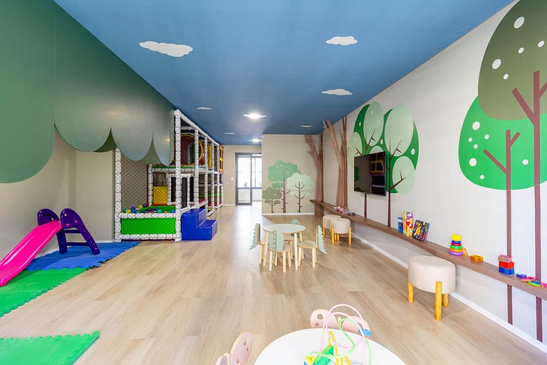 Apto completo com cama queen-size