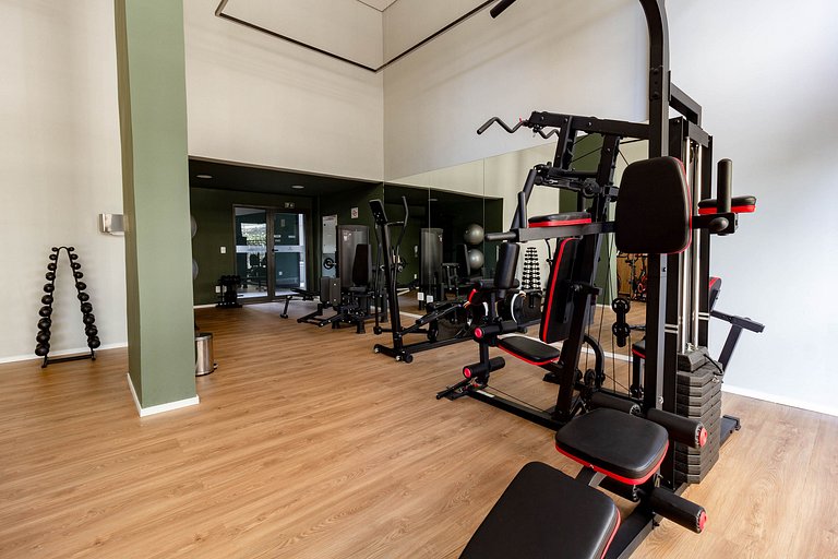 Apto completo com cama queen-size