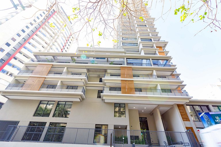 Apto completo com cama queen-size