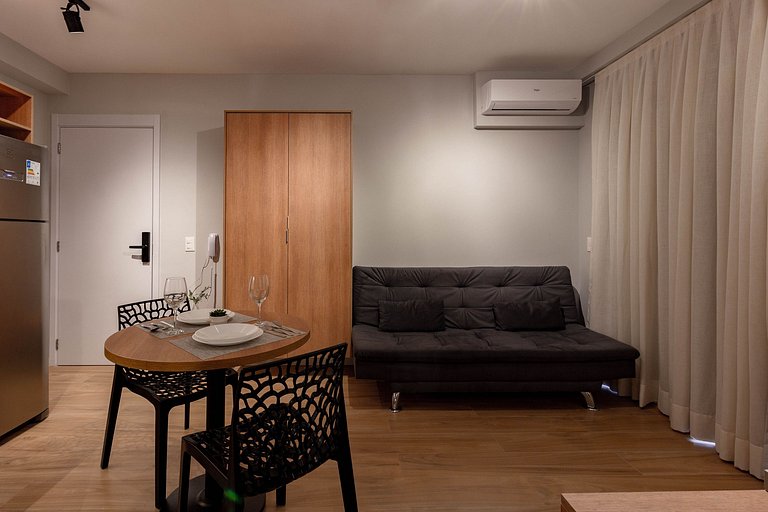 Apartamento amplo e elegante em Moema