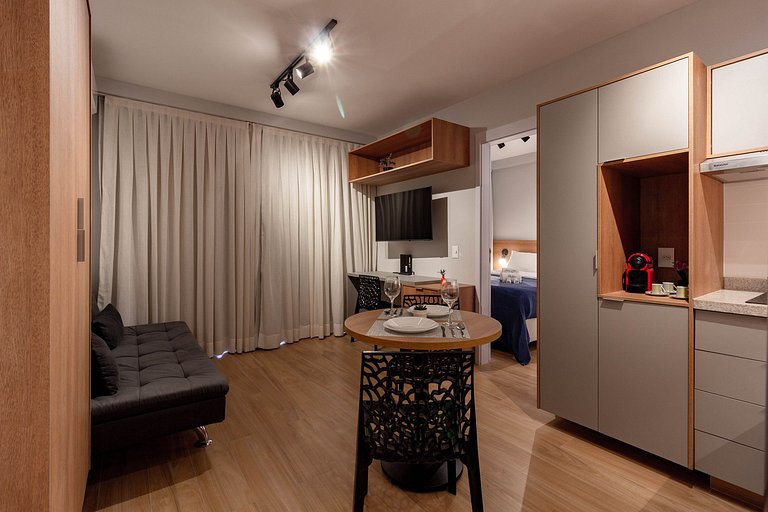 Apartamento amplo e elegante em Moema