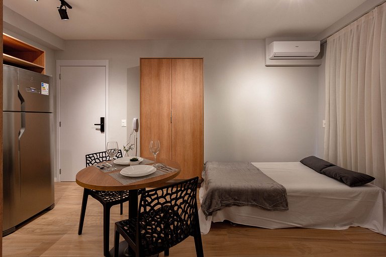 Apartamento amplo e elegante em Moema