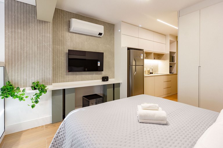 Apto superior c/ cama queen e linda vista