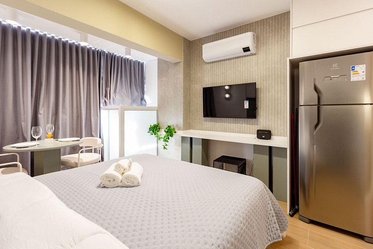 Apto superior c/ cama queen e linda vista