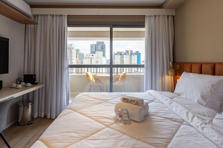 Apto superior com varanda em Moema