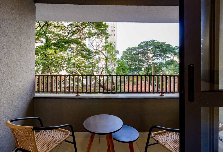 Encanto e conforto: Apto completo c/ varanda