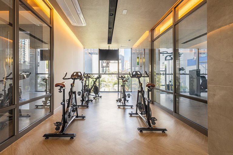 Apartamento com varanda e vista para São Paulo