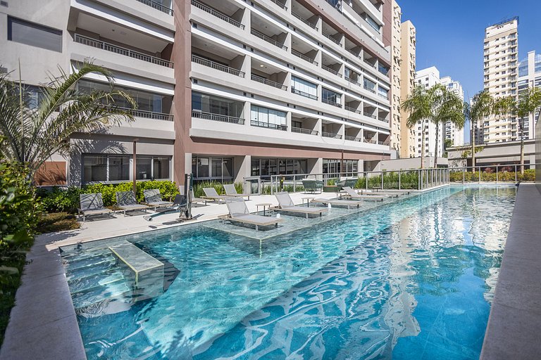 Apartamento amplo e elegante em Moema