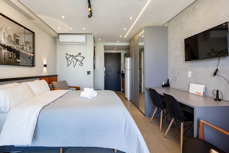Apto Luxo com garagem em Moema