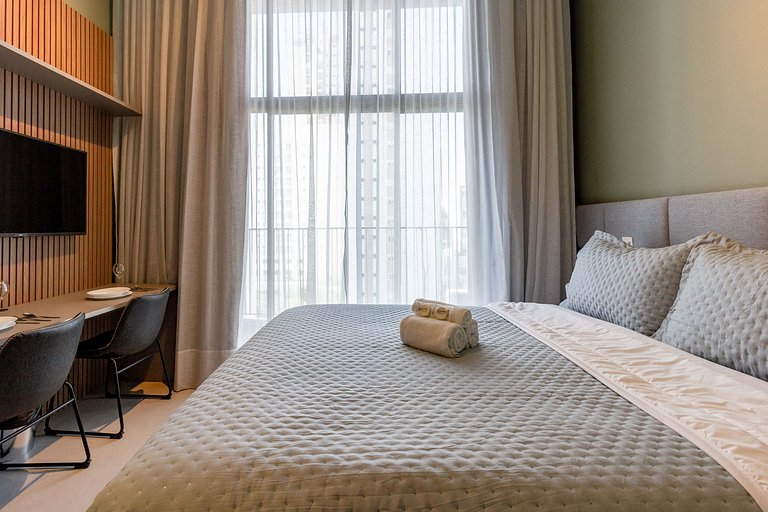 Luxo e conforto em Pinheiros com cama Queen