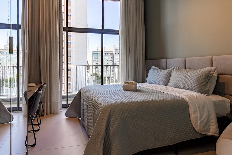 Luxo e conforto em Pinheiros com cama Queen