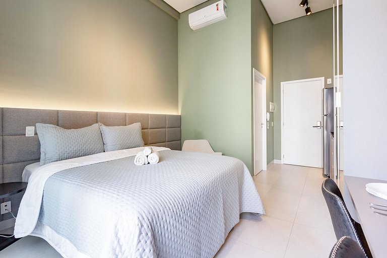 Luxo e conforto em Pinheiros com cama Queen