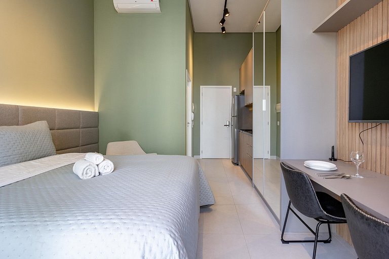 Luxo e conforto em Pinheiros com cama Queen