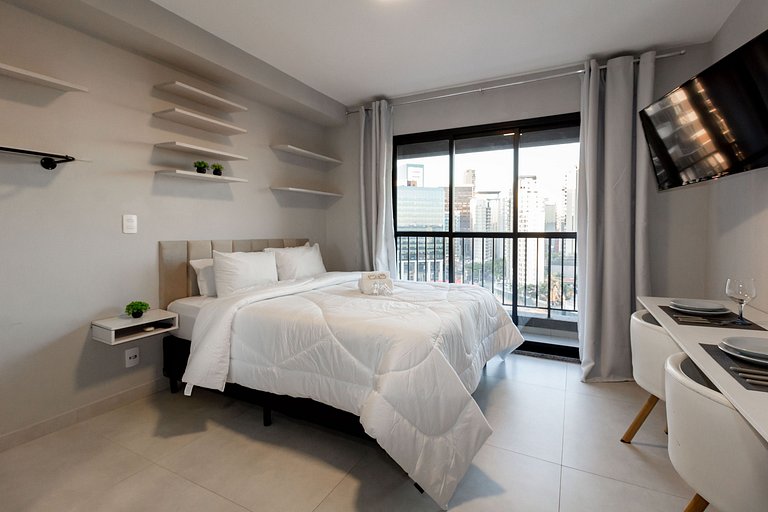 Studio em Pinheiros c/ Sauna e Varanda