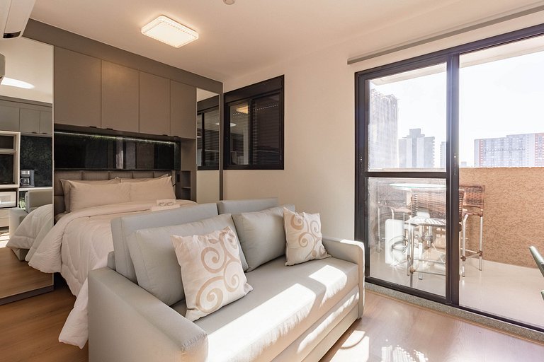 Luxo e charme: Seu apto completo em Moema