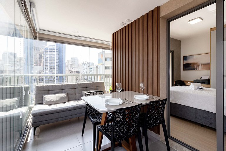 Apto Sofisticado e aconchegante na Faria Lima