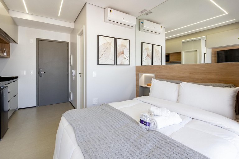 Apto elegante em andar alto próx da Paulista