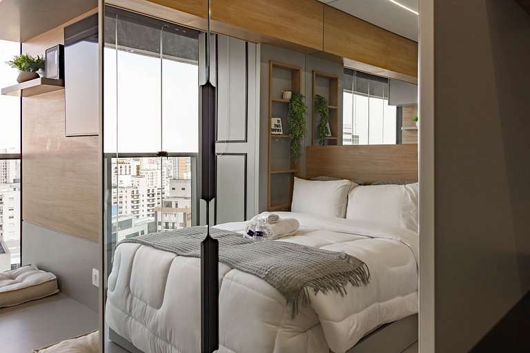 Apto elegante em andar alto próx da Paulista